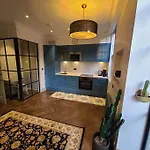 New Boutique Ground Floor Apartment