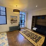 New Boutique Ground Floor Apartment